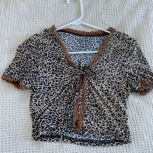 CHEETA PRINT tie shirt